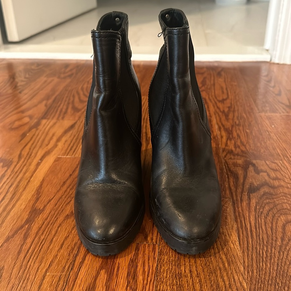 Michael Kors wedge boogie